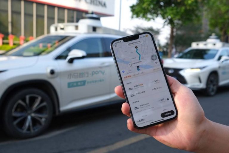 Понять будущее: Pony.ai запускает круглосуточный сервис роботакси в Китае