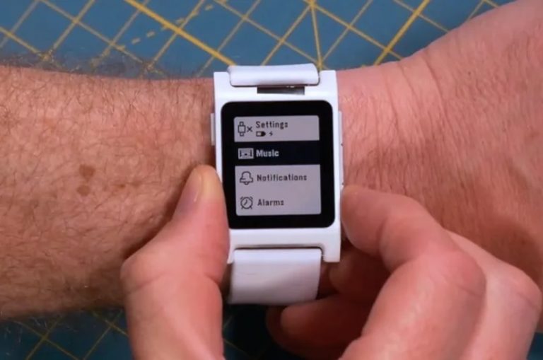 Возрождение бренда Pebble: Смарт-часы возвращаются на рынок