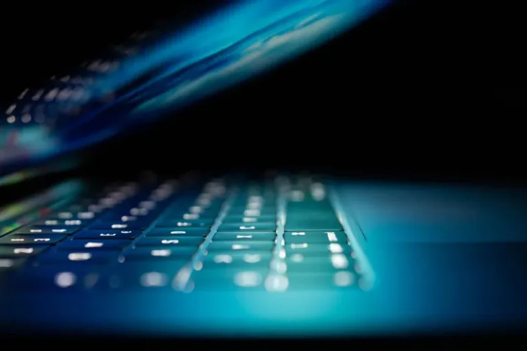 Экспорт китайской цензуры: как Geedge Networks ограничивает интернет в разных странах
