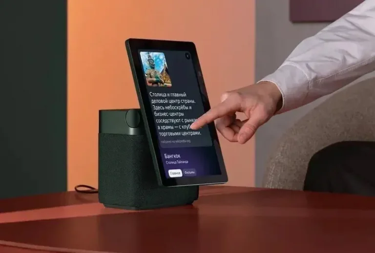 Как россияне общаются с «Алисой»: от вежливости до грубости