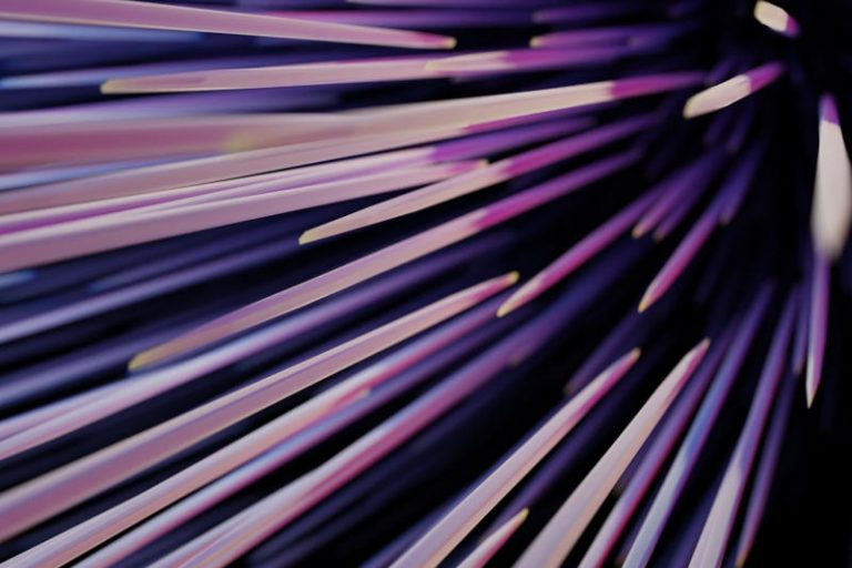 Падение производства оптоволоконных кабелей в России: причины и последствия