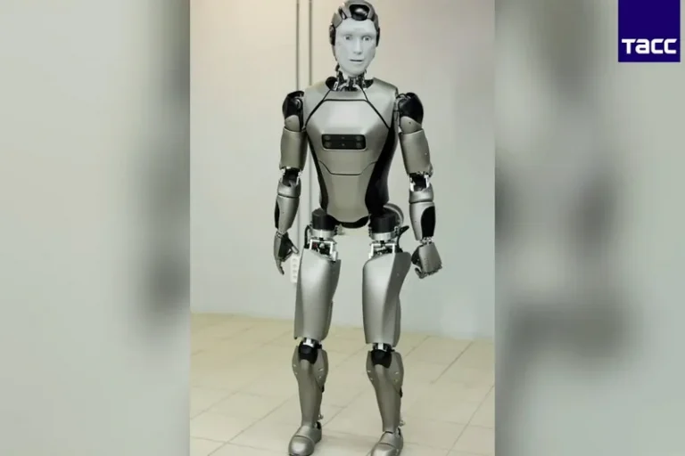 Первый российский человекоподобный робот с ИИ: Революция или неудача?