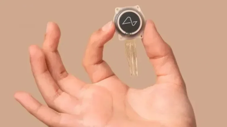 Neuralink: Революция в мозговых имплантах начнётся в 2026 году